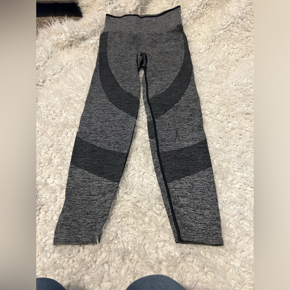 50%off w❤️ Pink Victoria's Secret Seamless Grey Contour Leggings Small EUC